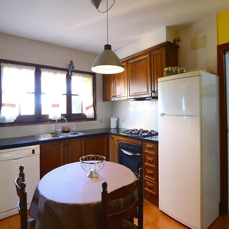 The In Estartit Has 3 Bedrooms